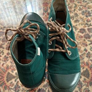Bangs Forest Green Canvas Sneakers woman’s 8